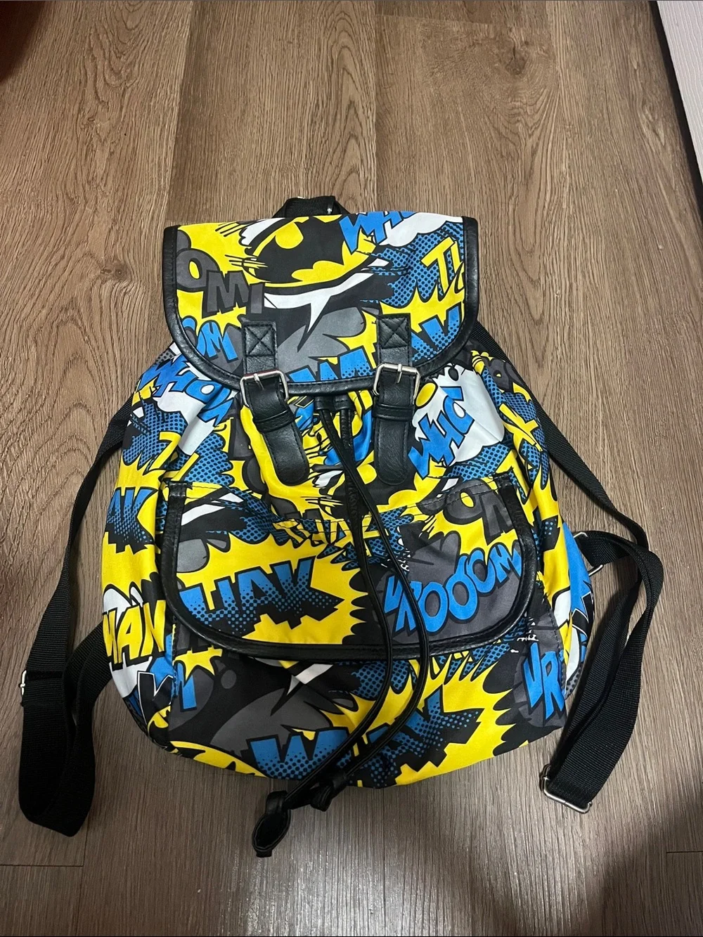 Graphic Comic-Print Backpack - Yellow & Blue